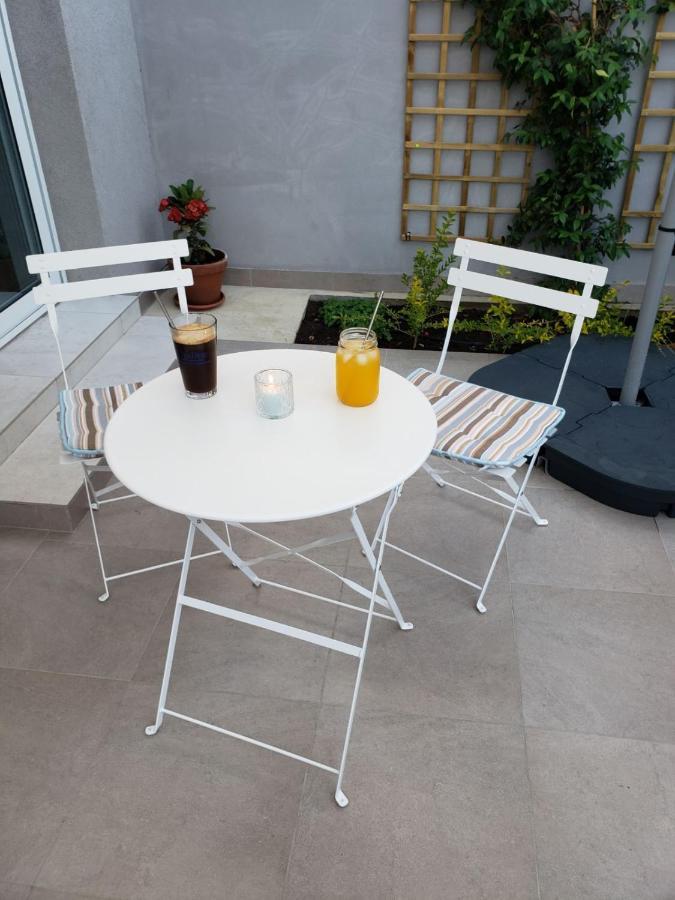 Modern & Cozy Studio W/ Backyard Near City Center Limassol Exterior photo